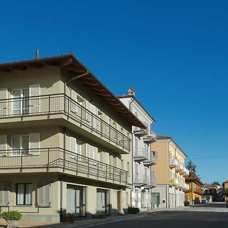 Appartamenti Rocca - Cav La Casa Di Rosa Monforte dʼAlba Exteriör bild