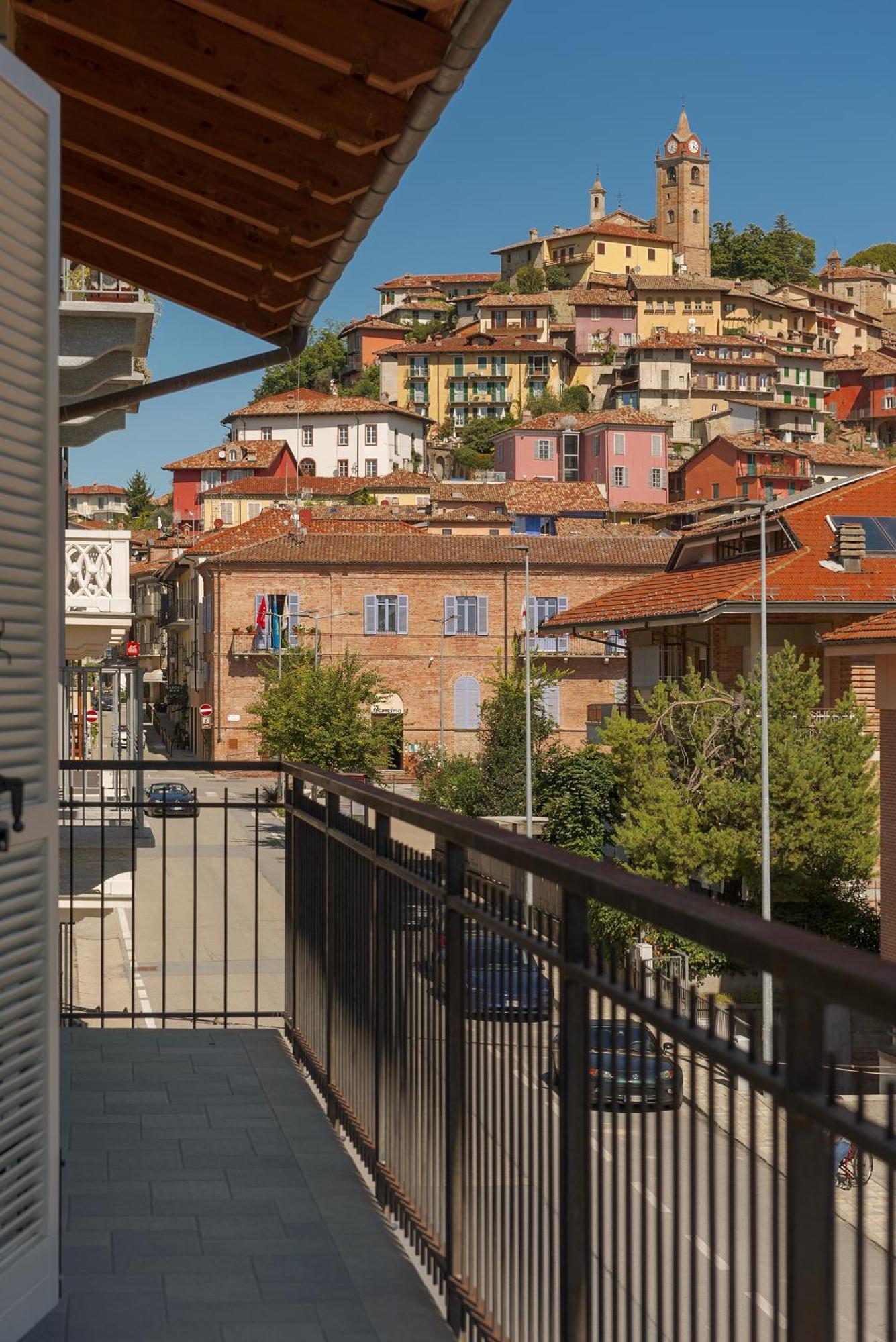 Appartamenti Rocca - Cav La Casa Di Rosa Monforte dʼAlba Exteriör bild